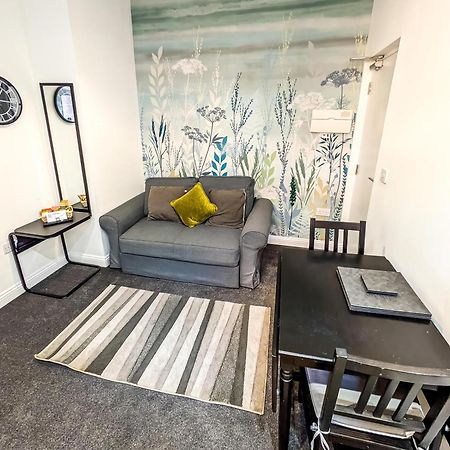 Emerald Delightful Suite Moseley Mews, Birmingham By Staystaycations 外观 照片